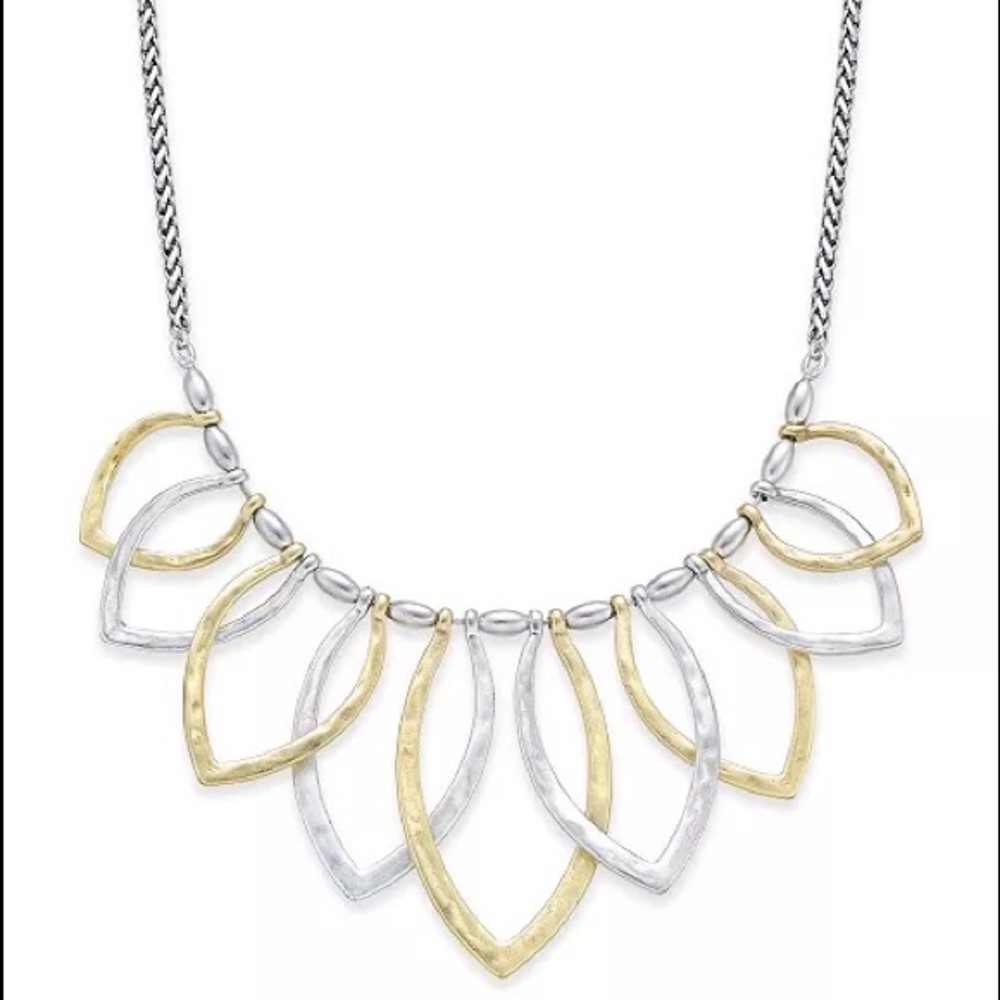 NWOT Lucky Brand Two-Tone Gold Silver Petal Collar Statement Neckl…